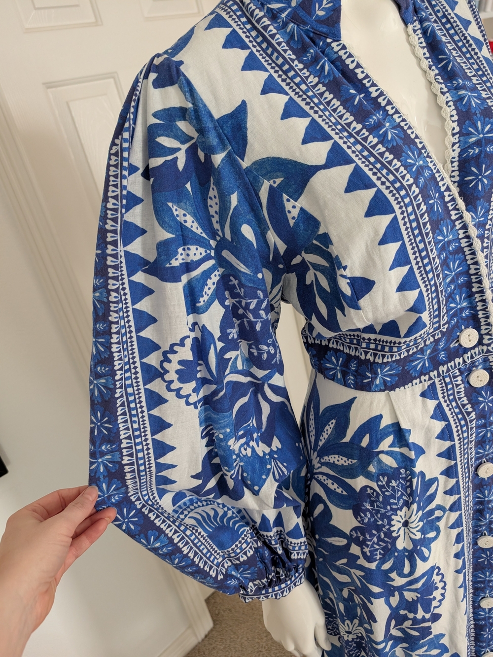 FARM Rio Floral Tapestry Maxi Dress - Picture 7 of 14